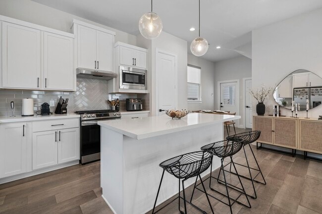 Photo - 9555 Neuens Rd