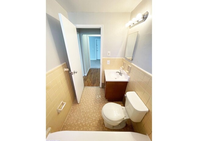 Photo - 566 Lowell Ave Unit 566-09