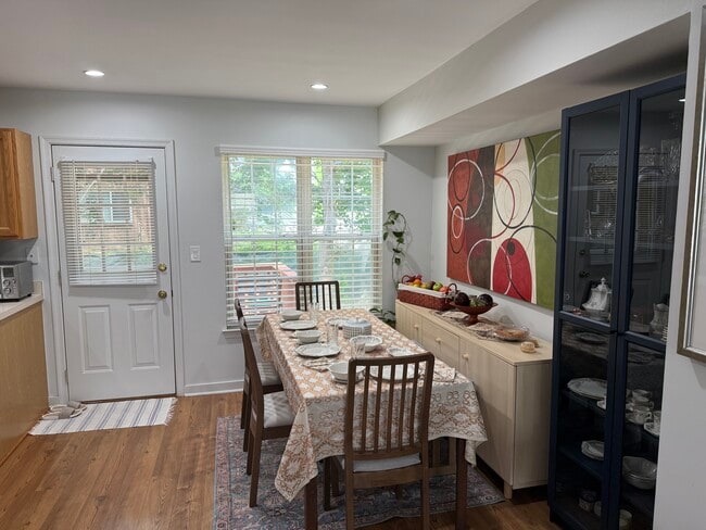 Photo - 7925 Ridge Ave