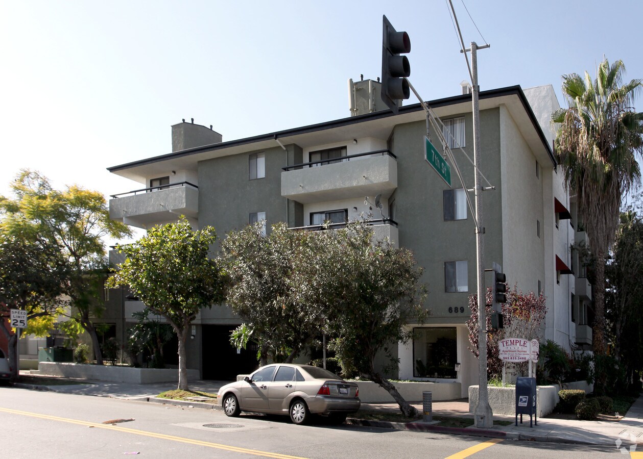 Temple Plaza Apartments - Temple Plaza Apartments