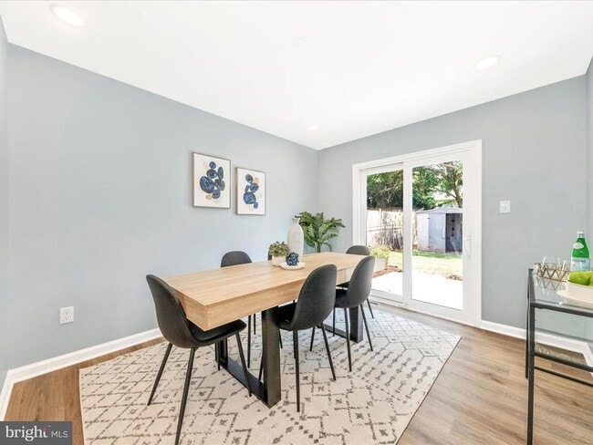 Photo - 1305 Peachtree Ct