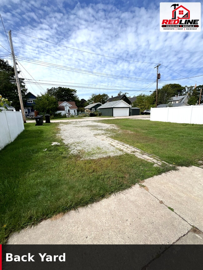 318 S 10th St Unit Lower