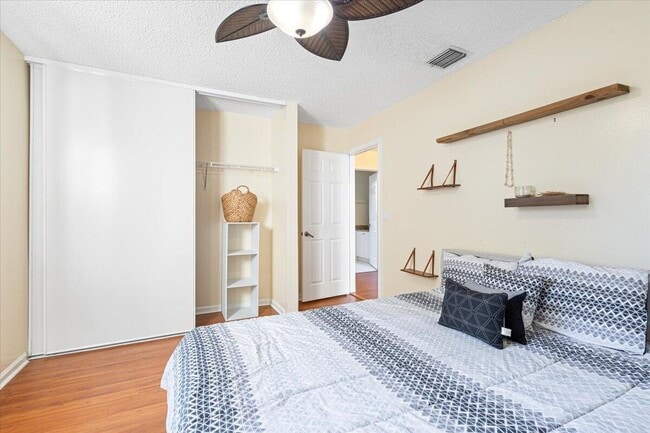 Photo - 2122 Chagall Cir