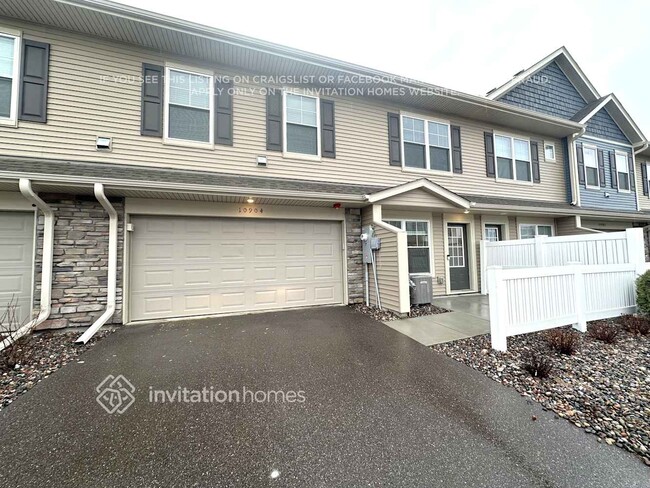 Photo - 10904 Everest Pl N