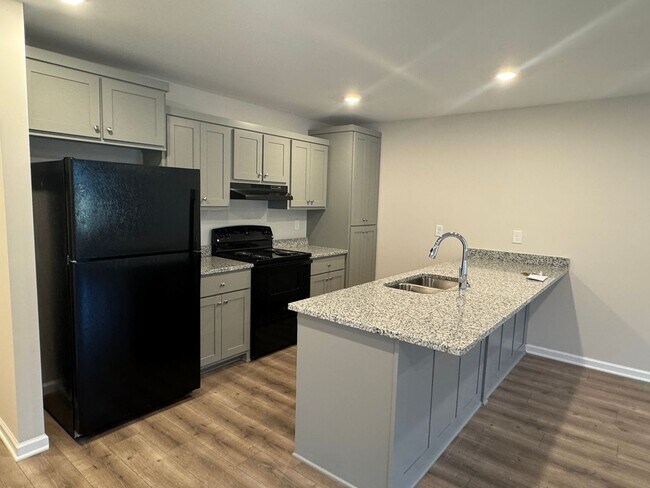 Photo - 201 Mountaindale Dr