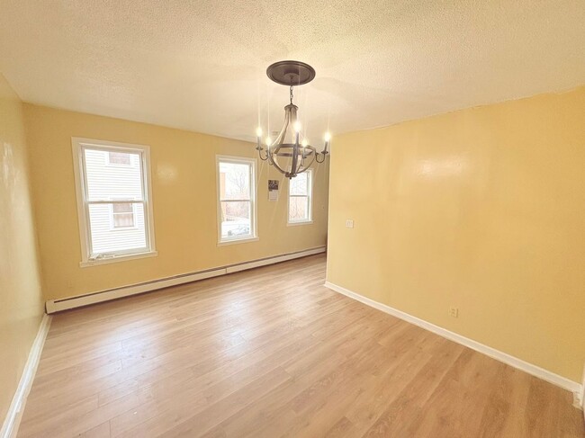 Photo - 202 Bellevue St Unit A