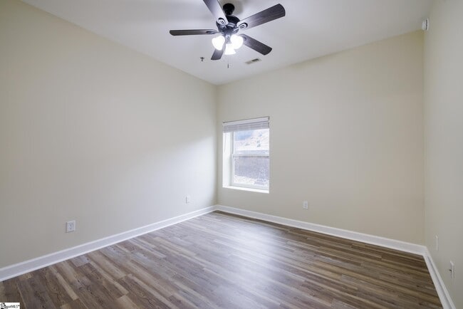 Photo - 1001 S Church St