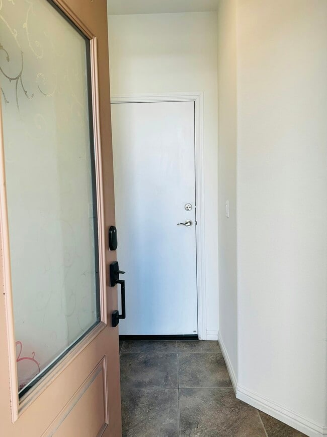 Photo - 1462 Cherry Cir