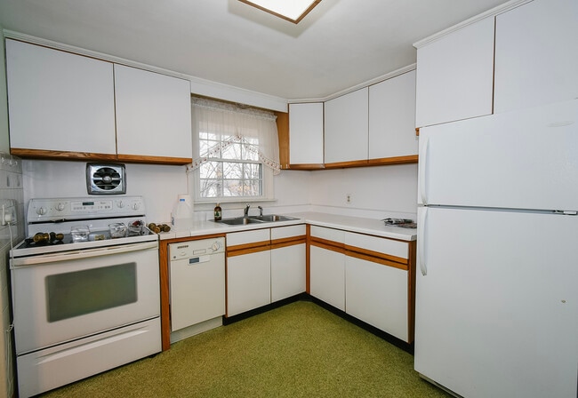 Photo - 60 Wildwood Rd