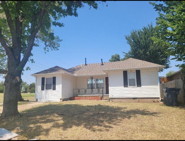 745 NW 89th St