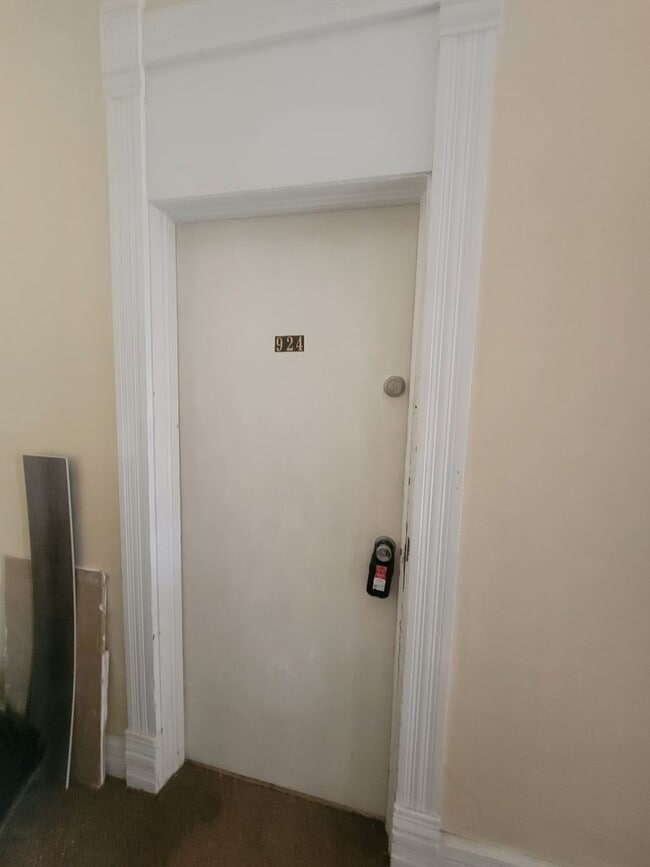 924 W 5th St Unit 924