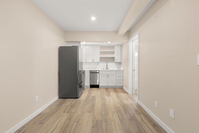 Photo - Tyler Arms Apartments - Riverside, CA