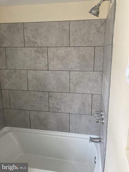 Photo - 45 N Green St Unit 3