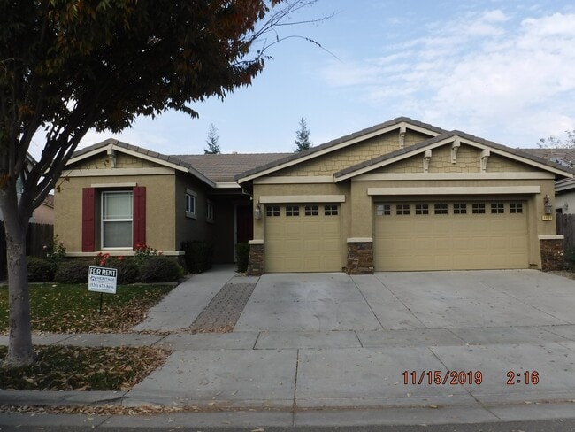 Photo - 1127 Manchester Way