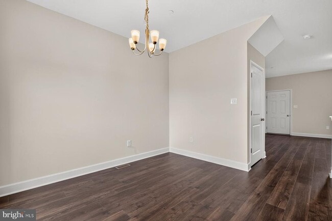 Photo - 109 Holstein Dr