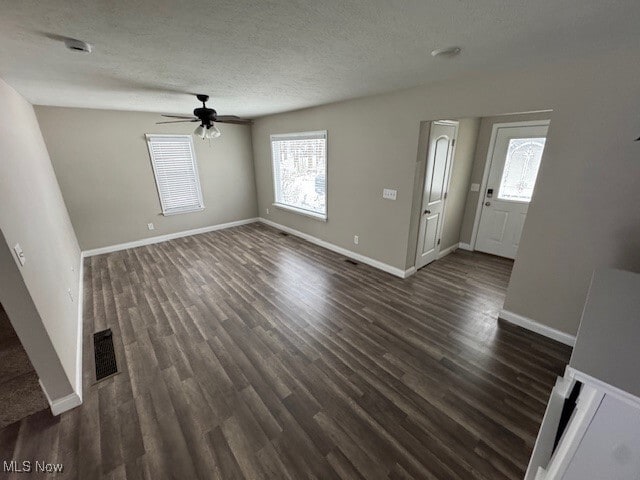 Photo - 7500 Lakeshore Blvd