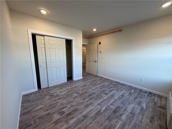 Photo - 327 Pine St Unit 3002