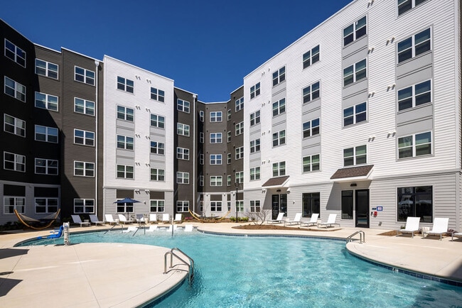 Prose McCullough Station apartments — community photo