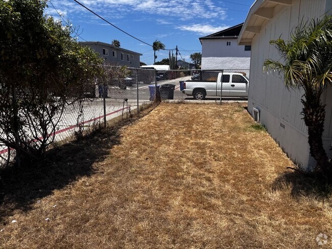 Building Photo - Beautiful 2 bedrooms duplex in Imperial Beach Rental