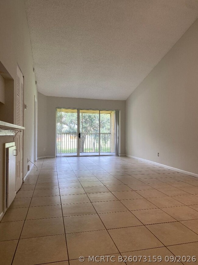 Building Photo - 1095 Coral Club Dr Unit 1095