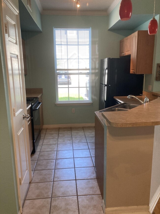 Photo - 5541 Rosehill Rd