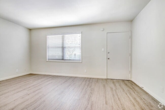 Building Photo - 300 California Ave Unit 1 Rental