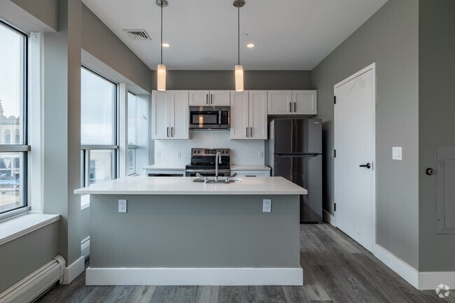 1BD, 1BA - 500SF - THE GRADUATE