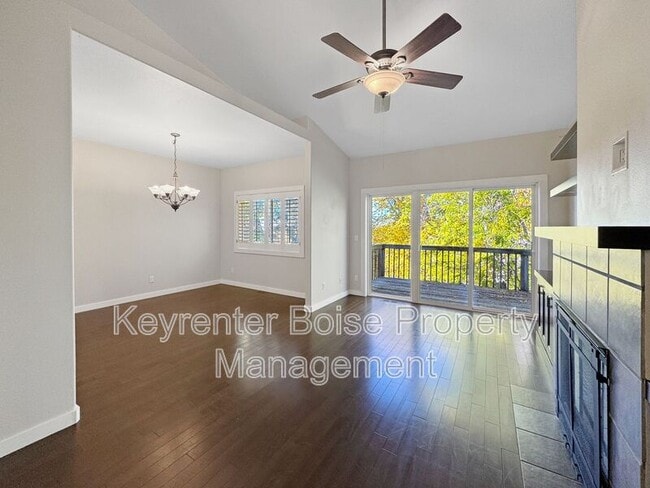 Photo - 2035 S Travertine Way