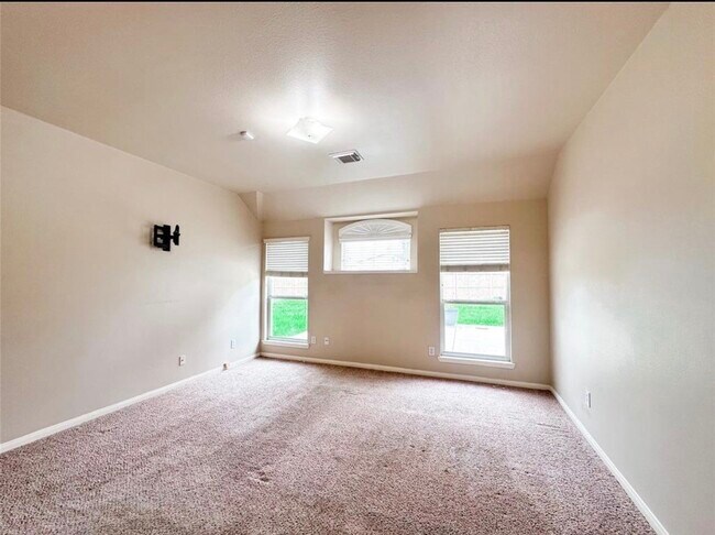 11815 Champions Grove Ln