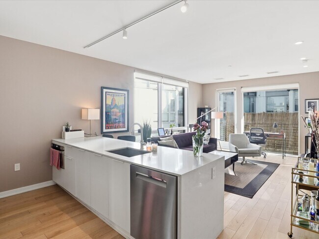 Photo - 1923 9th St NW