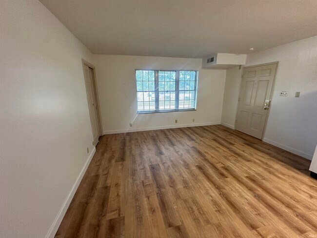 665 St Mary's Dr Unit 6