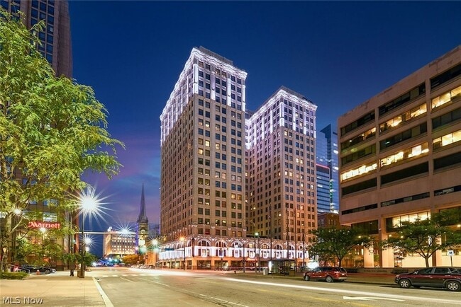 Building Photo - 99 W St Clair Ave
