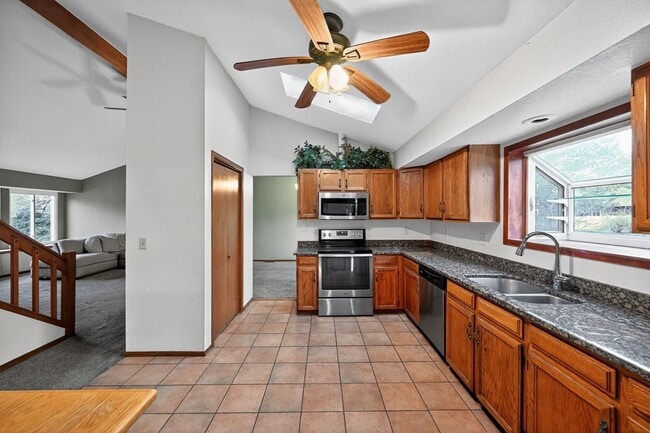 Photo - 4822 W 69th Dr