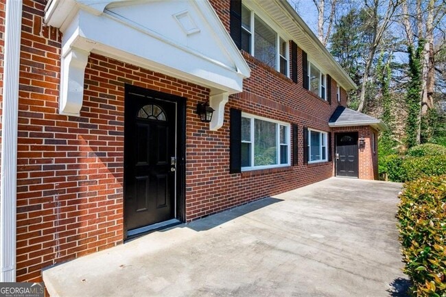 Photo - 1538 Beech Valley Way NE