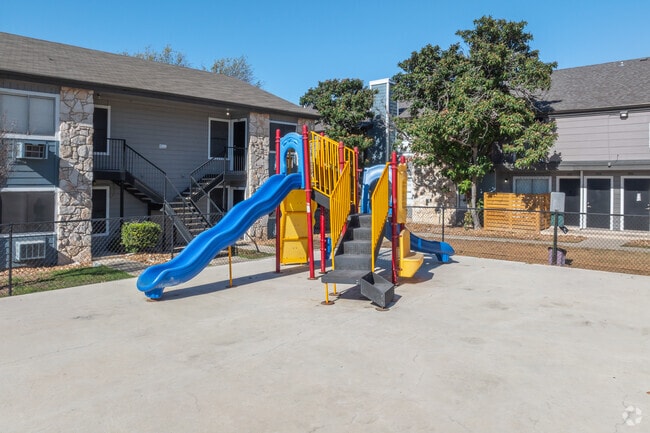 Patio de juegos - Moss Landing