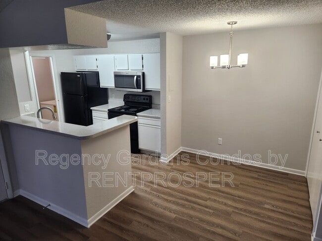 Building Photo - 5530 Chrishire Way Unit 209 Rental