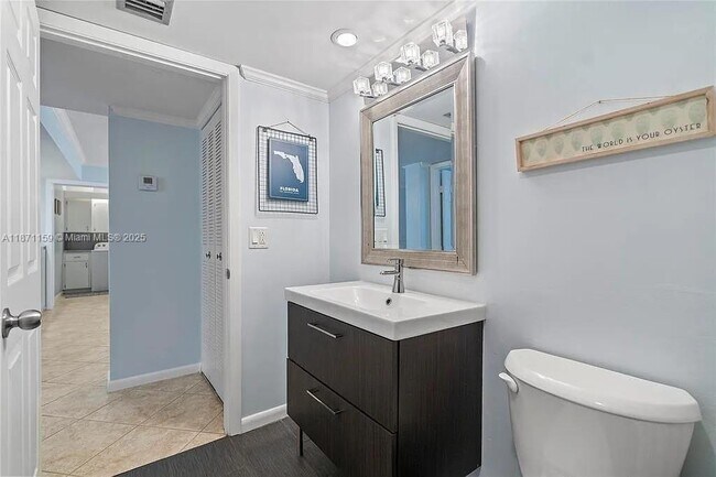 Photo - 1707 Whitehall Dr Unit 0