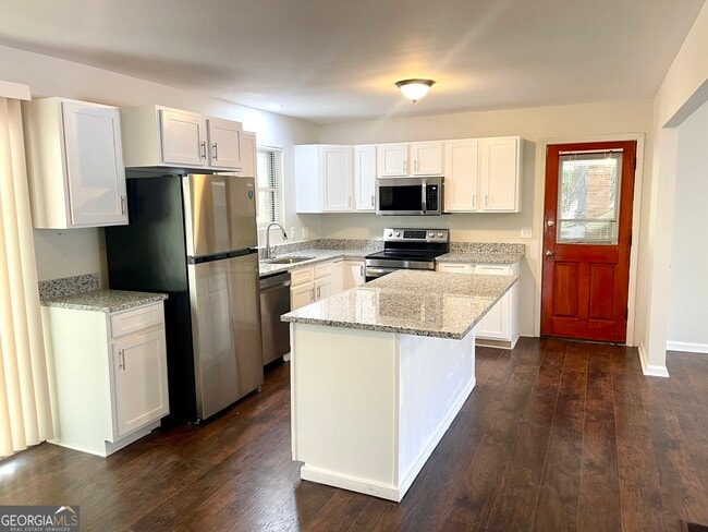 Photo - 5435 Winstead Ct SW