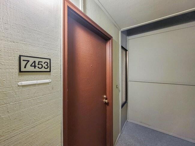 Photo - Cascade Mountain View Retreat: Elegant 2BR Condo in Downtown Redmond