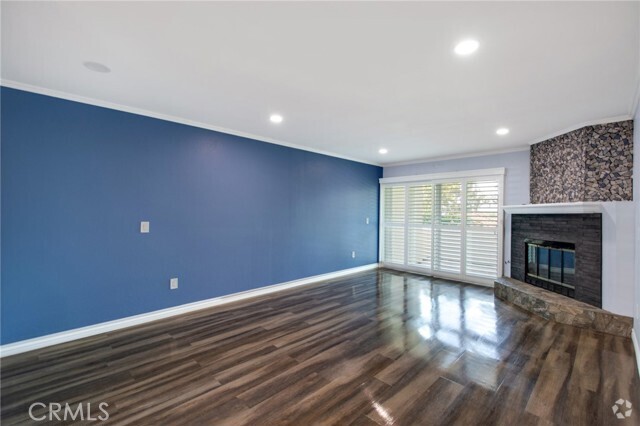 Building Photo - 4855 Bella Pacific Row Unit 125 Rental