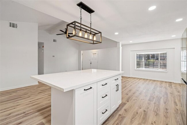 Photo - 6009 Glen Meadow Dr