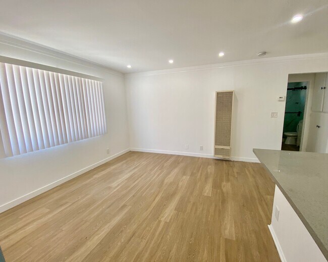 Photo - 144 S Westmoreland Ave Unidad 07