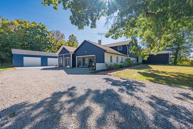 Photo - 11850 Beacom Rd