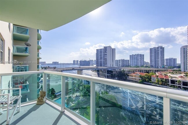 Building Photo - 19390 Collins Ave Unit 1121 Rental