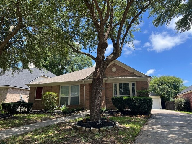Building Photo - Eagle Springs Home Ready for Immediate Occupancy