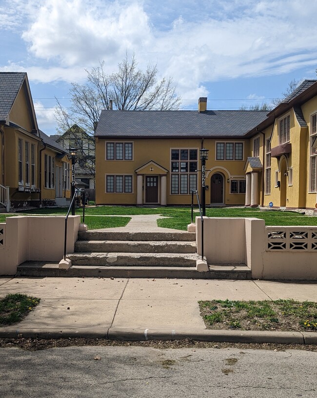 Photo - 1924 N Talbott St Apartments Unit 3