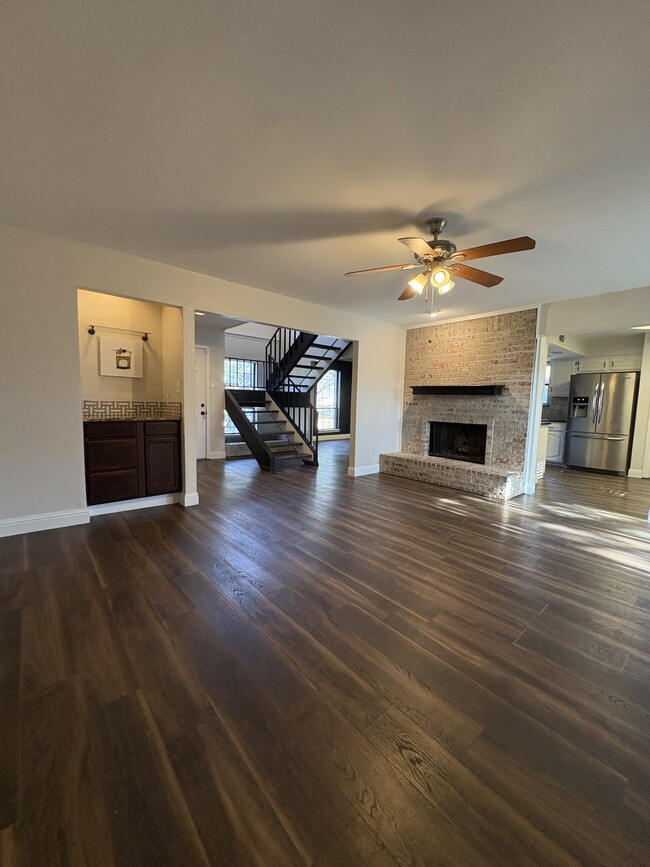 Photo - 1822 Juniper Ln