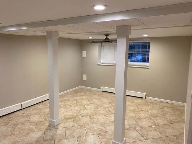 Living Area - 9 Irish Ln Unit First floor