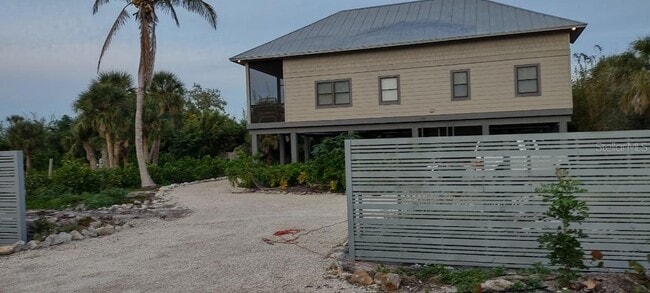 Photo - 120 Gasparilla St