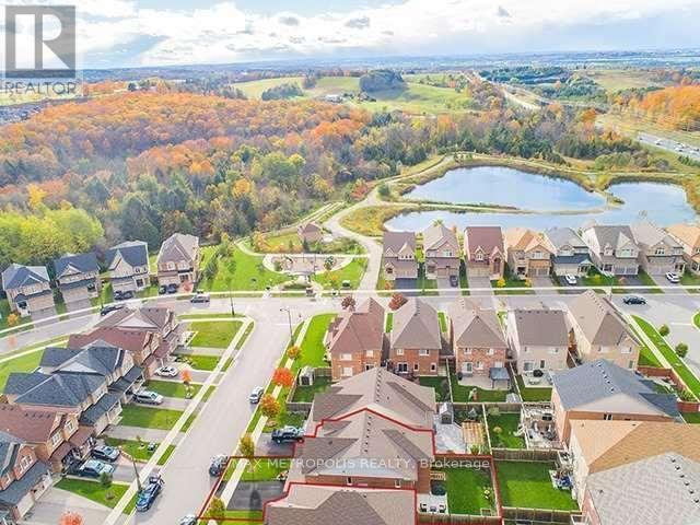 Photo - 10 Harvest Hills Blvd